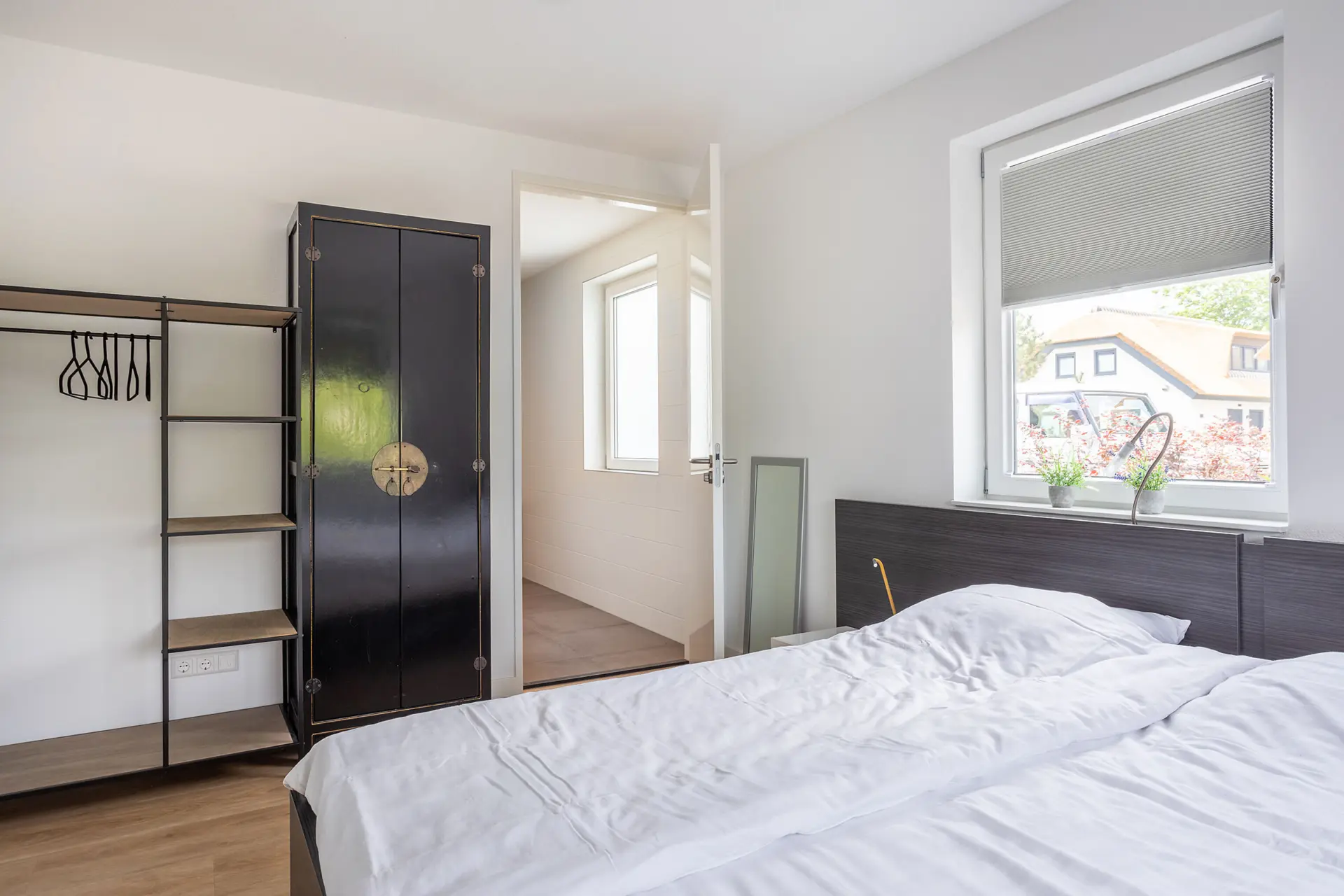 masterbedroom met badkamer ensuite